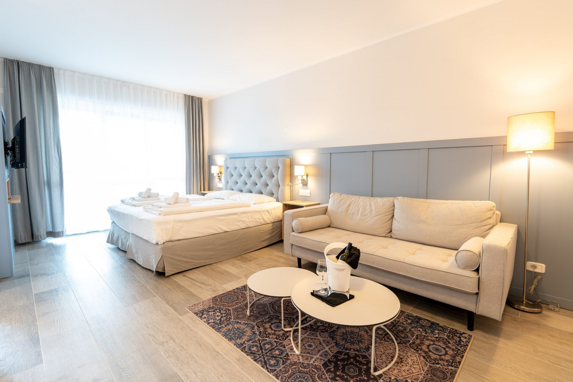 New Deluxe 1 Room Bed Sofa